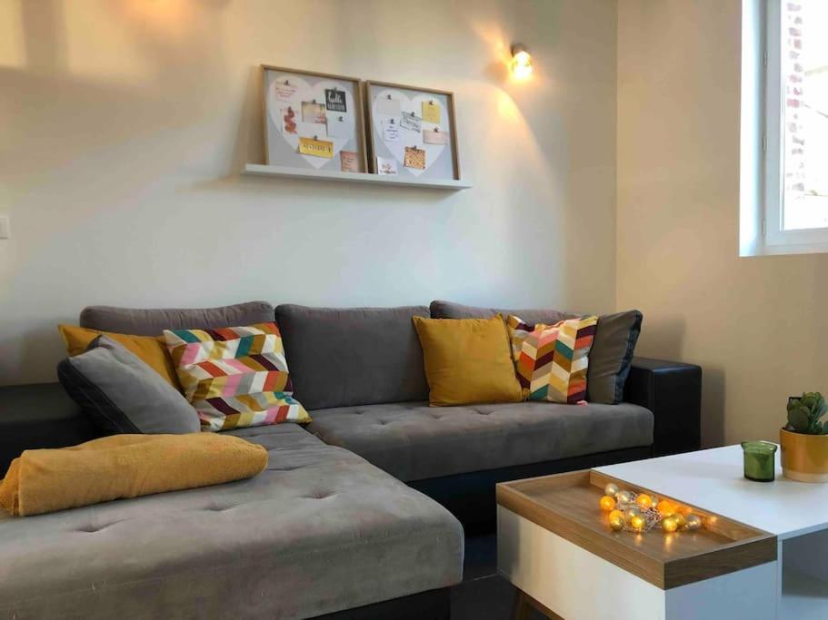 Maison Sur La Place Du Village D'Ourville En Caux ภายนอก รูปภาพ